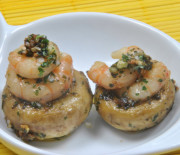 Champiñón y encima unas gambas todo asado para no tener grasa, una receta muy rápida y rica