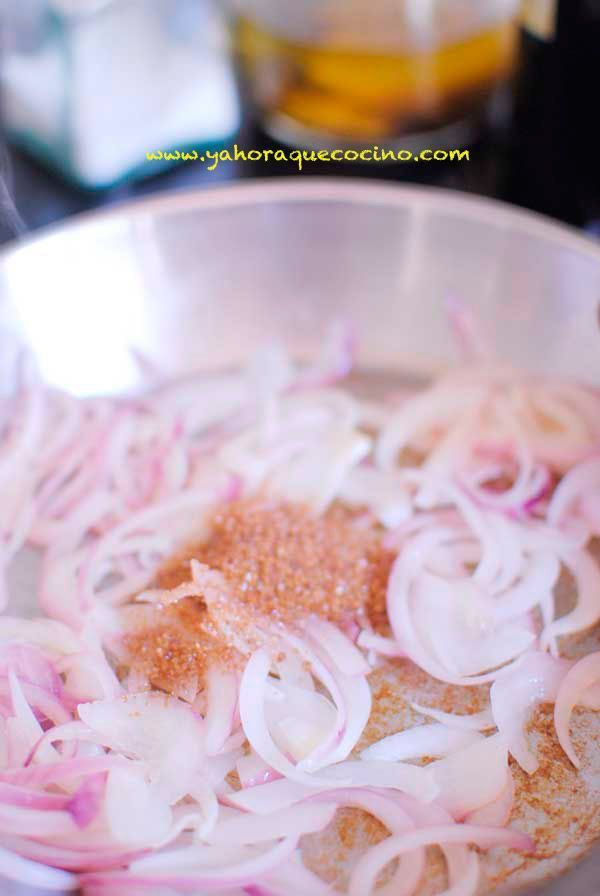 Ingredientes de Montaditos con Mermelada de Cebolla y Queso
